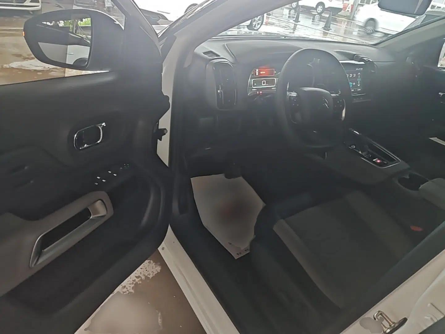 Citroen C5 AIRCROSS 2021 360THP ORIGINS Centennial Deluxe Edition — миниатюра 19