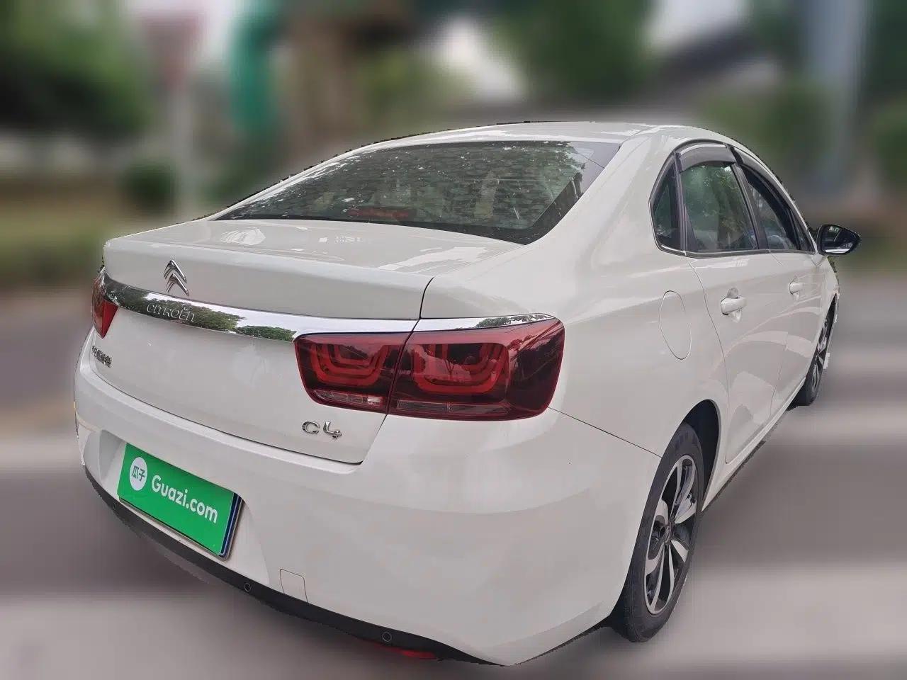 Citroen C4 Sega 2018 1.6L Manual Luxury Model — миниатюра 6