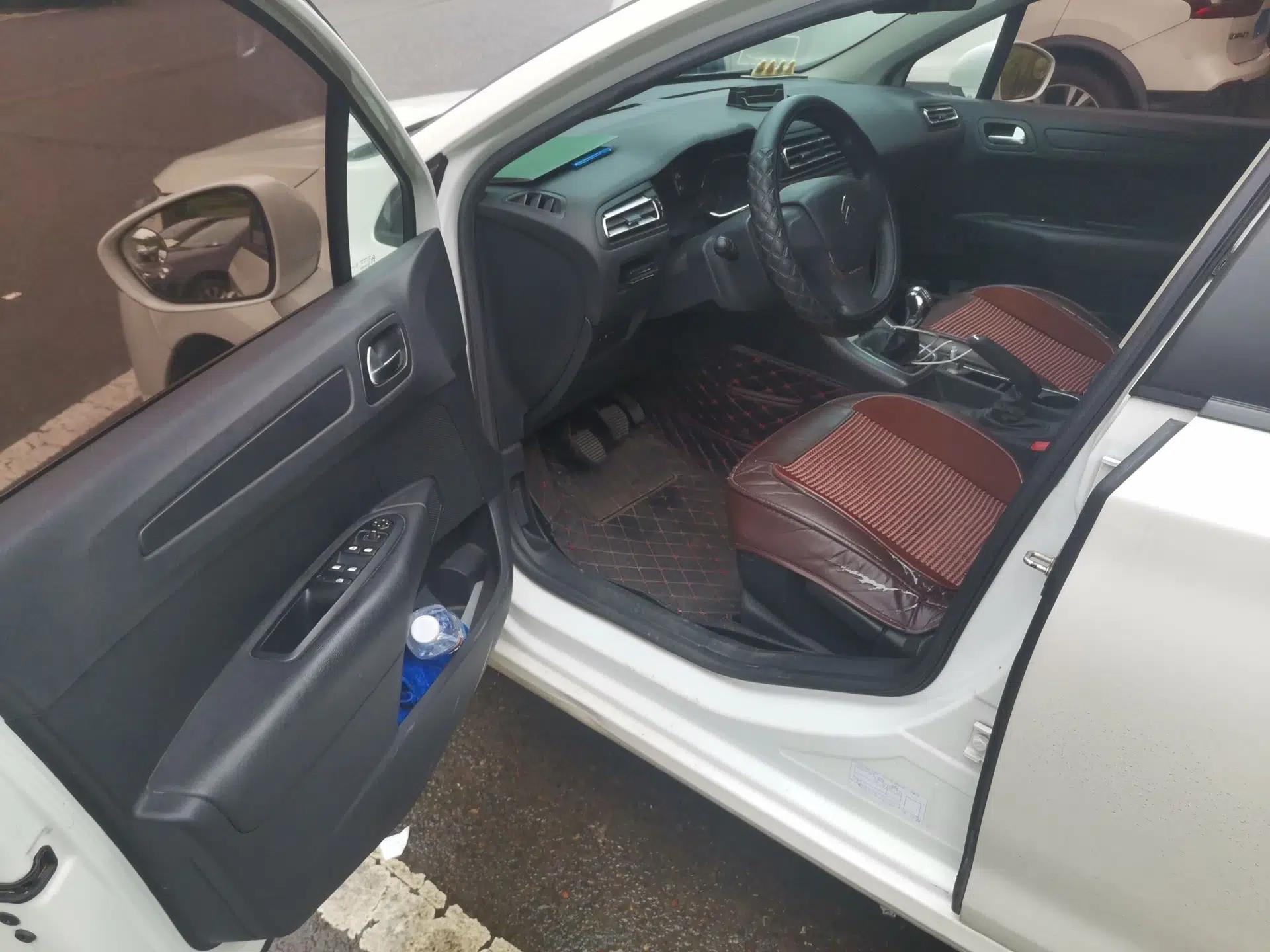 Citroen C4 Sega 2016 1.6L Manual Comfort Model — миниатюра 17
