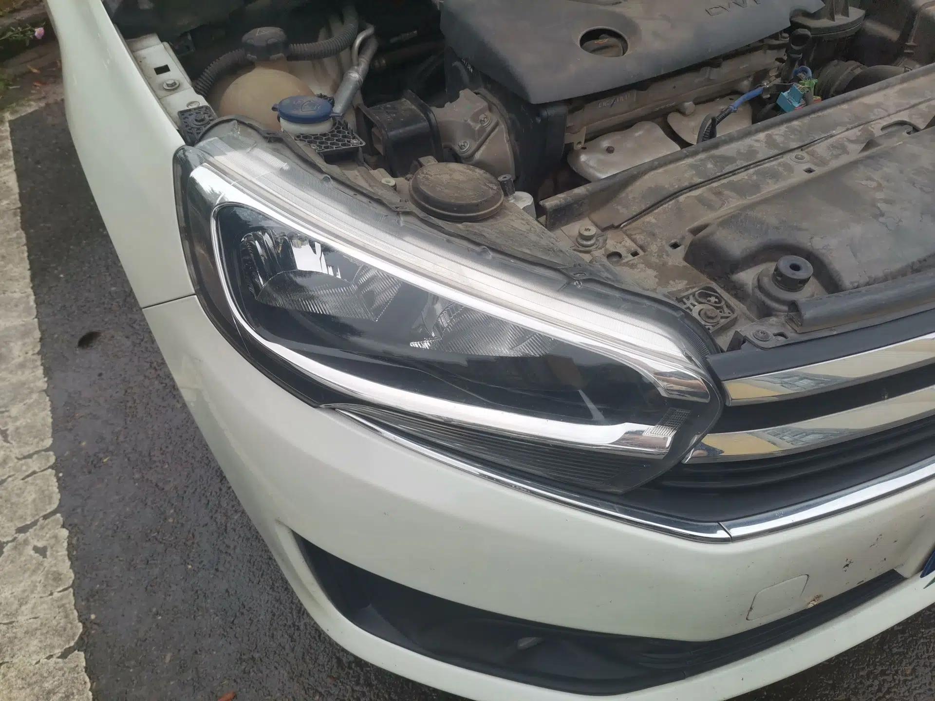 Citroen C4 Sega 2016 1.6L Manual Comfort Model — миниатюра 7