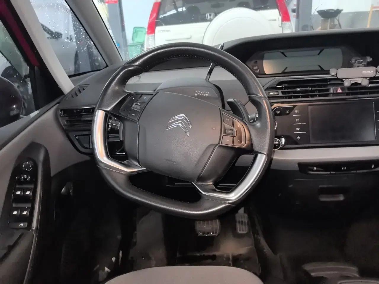 Citroen C4 Picasso 2015 1.6T Fashion Model 5 Seats — миниатюра 11