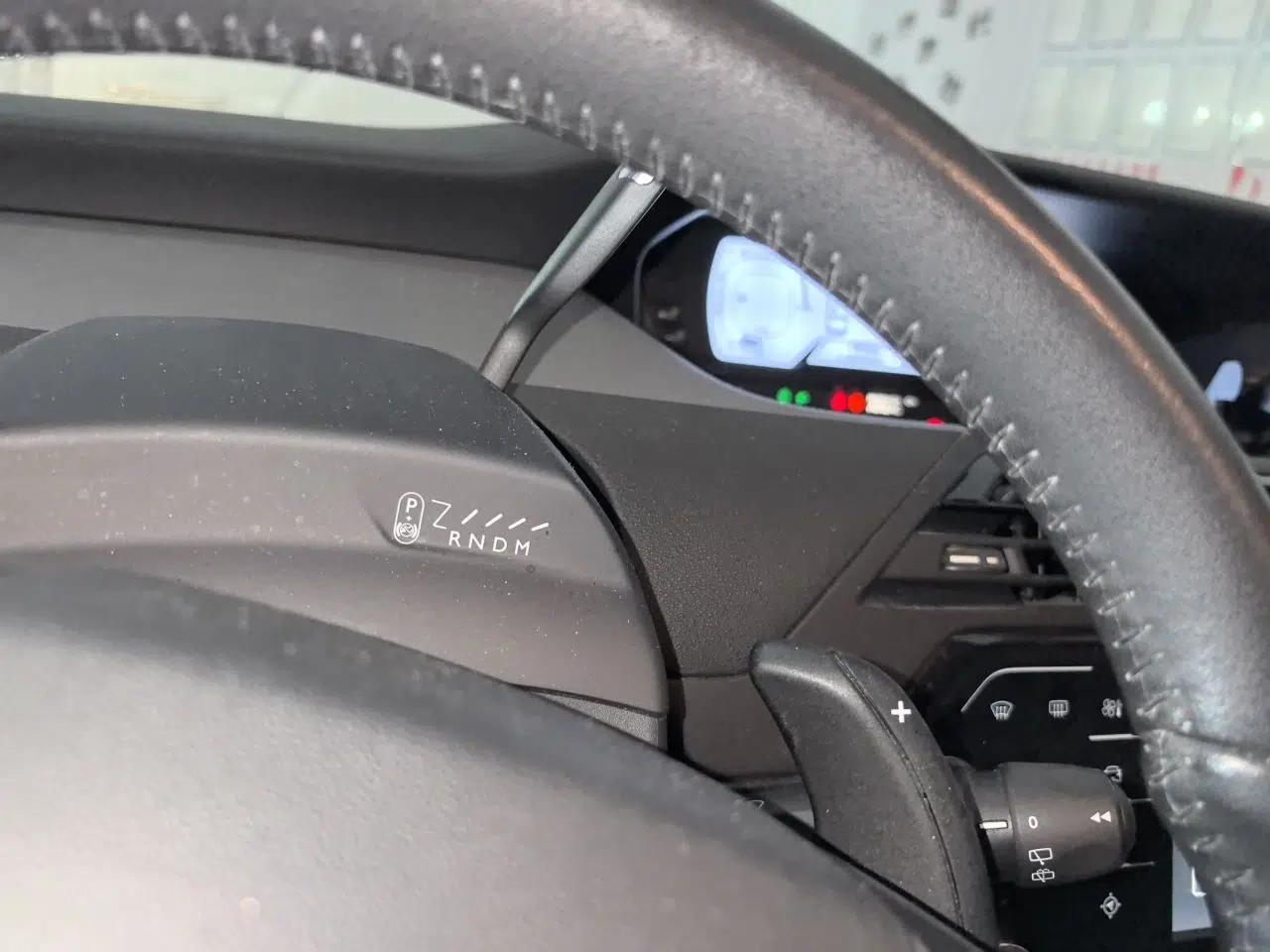 Citroen C4 Picasso 2015 1.6T Fashion Model 5 Seats — миниатюра 15