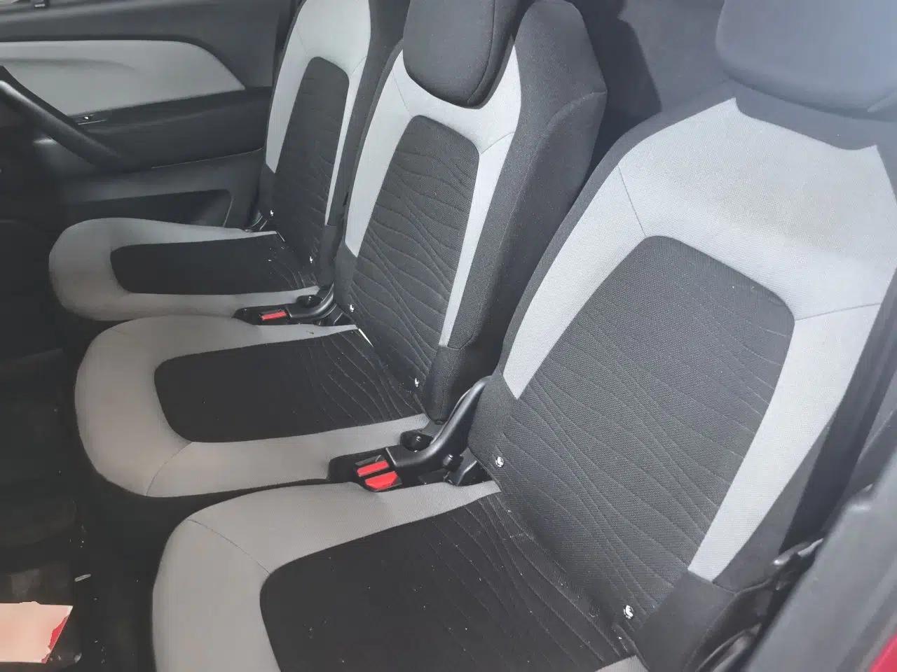 Citroen C4 Picasso 2015 1.6T Fashion Model 5 Seats — миниатюра 18