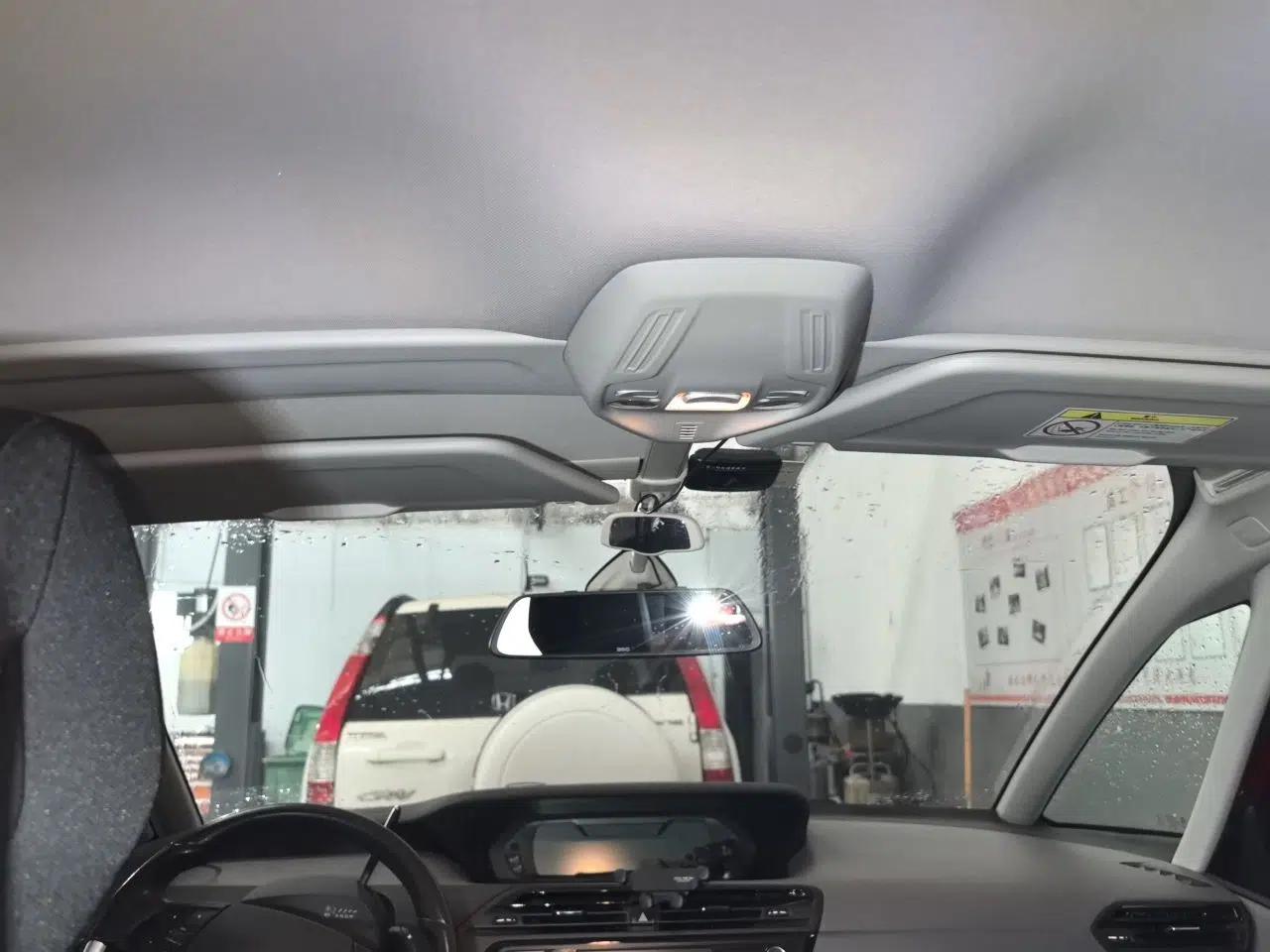 Citroen C4 Picasso 2015 1.6T Fashion Model 5 Seats — миниатюра 19
