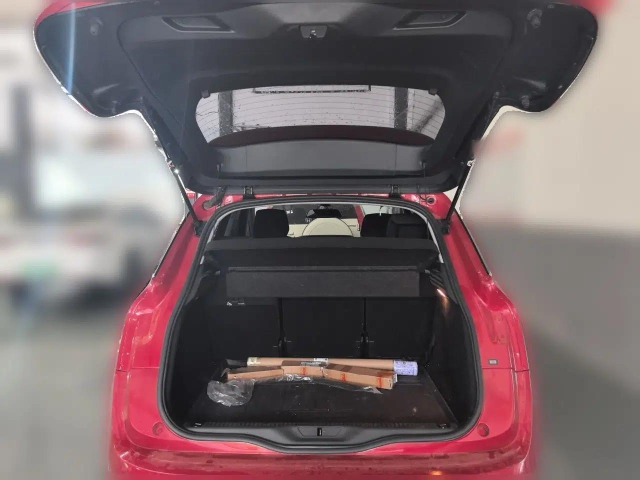 Citroen C4 Picasso 2015 1.6T Fashion Model 5 Seats — миниатюра 20