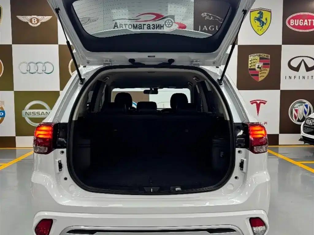 Outlander 2021 2.0L 2WD Comfortline 5-seater — миниатюра 17