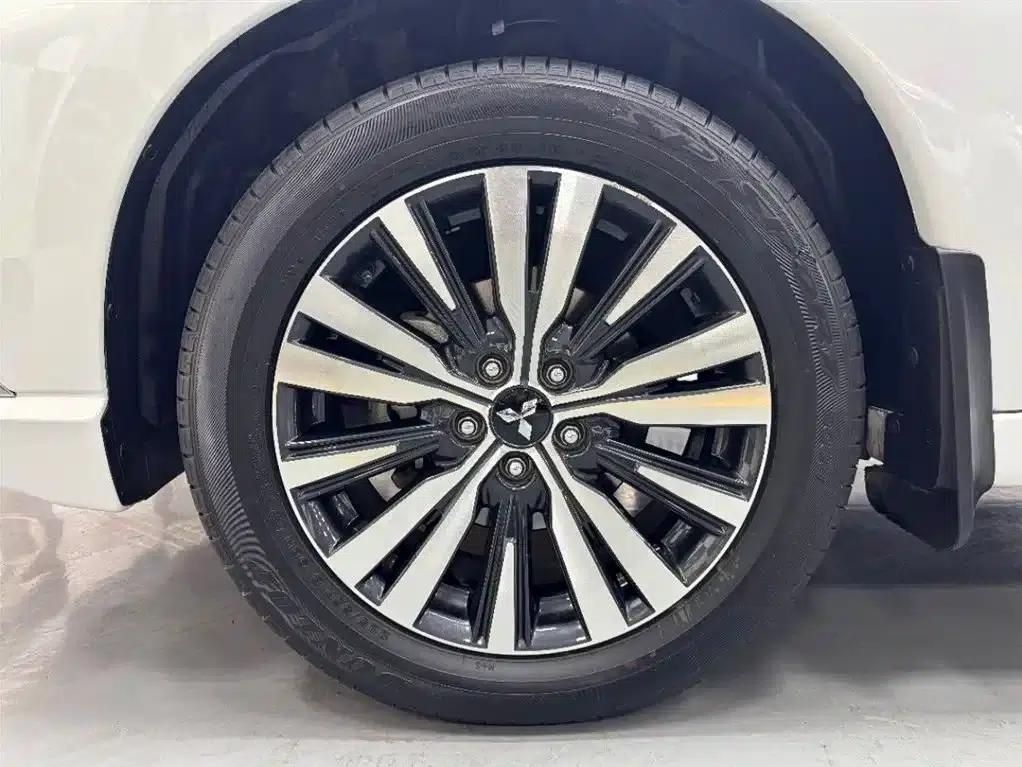 Outlander 2021 2.0L 2WD Comfortline 5-seater — миниатюра 20