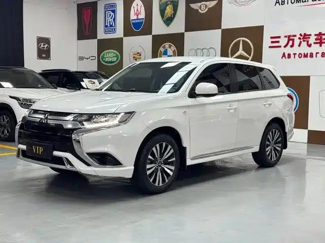 Outlander 2021 2.0L 2WD Comfortline 5-seater