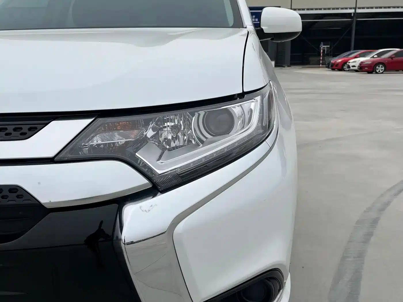 Outlander 2021 2.0L 2WD Enjoy Edition 5-seater — миниатюра 13