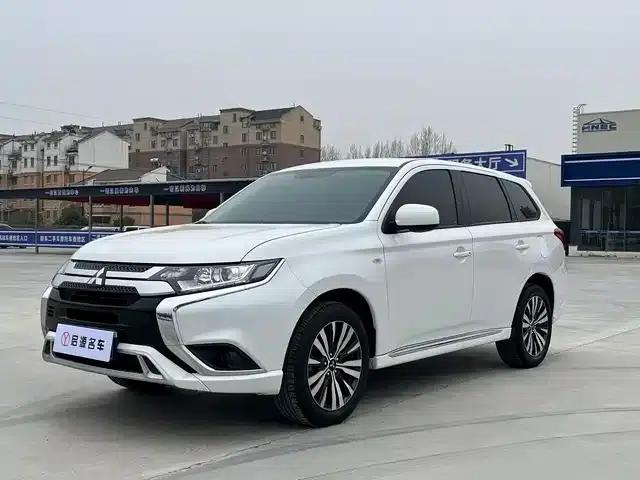 Outlander 2021 2.0L 2WD Enjoy Edition 5-seater