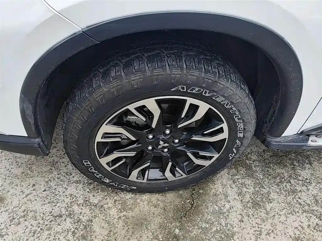 Outlander 2019 2.4L 4WD Enjoy Edition 7-seater National VI Emission Standard — миниатюра 23