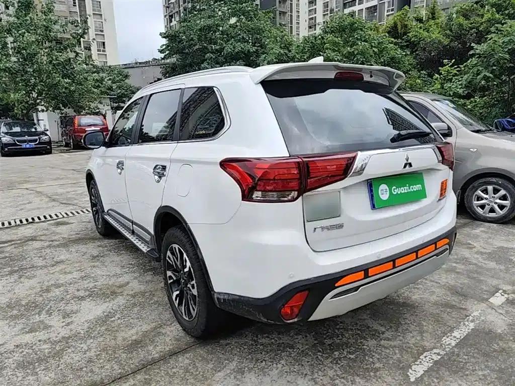 Outlander 2019 2.4L 4WD Enjoy Edition 7-seater National VI Emission Standard — миниатюра 5