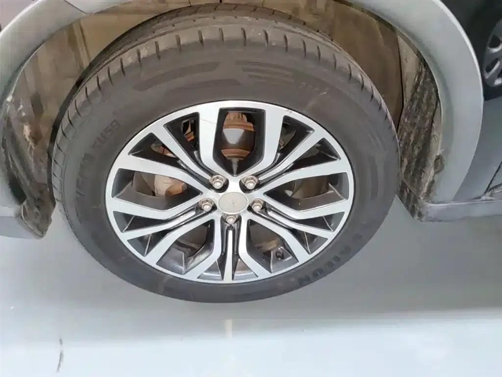 Outlander 2016 2.4L 4WD Elite Edition 5-seater — миниатюра 23
