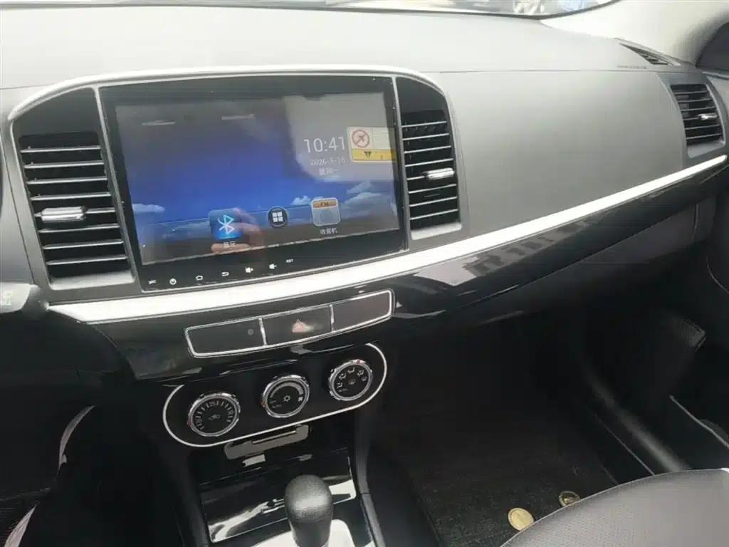 Lancer EX 2016 1.8L CVT Black and White Reissue Edition — миниатюра 13