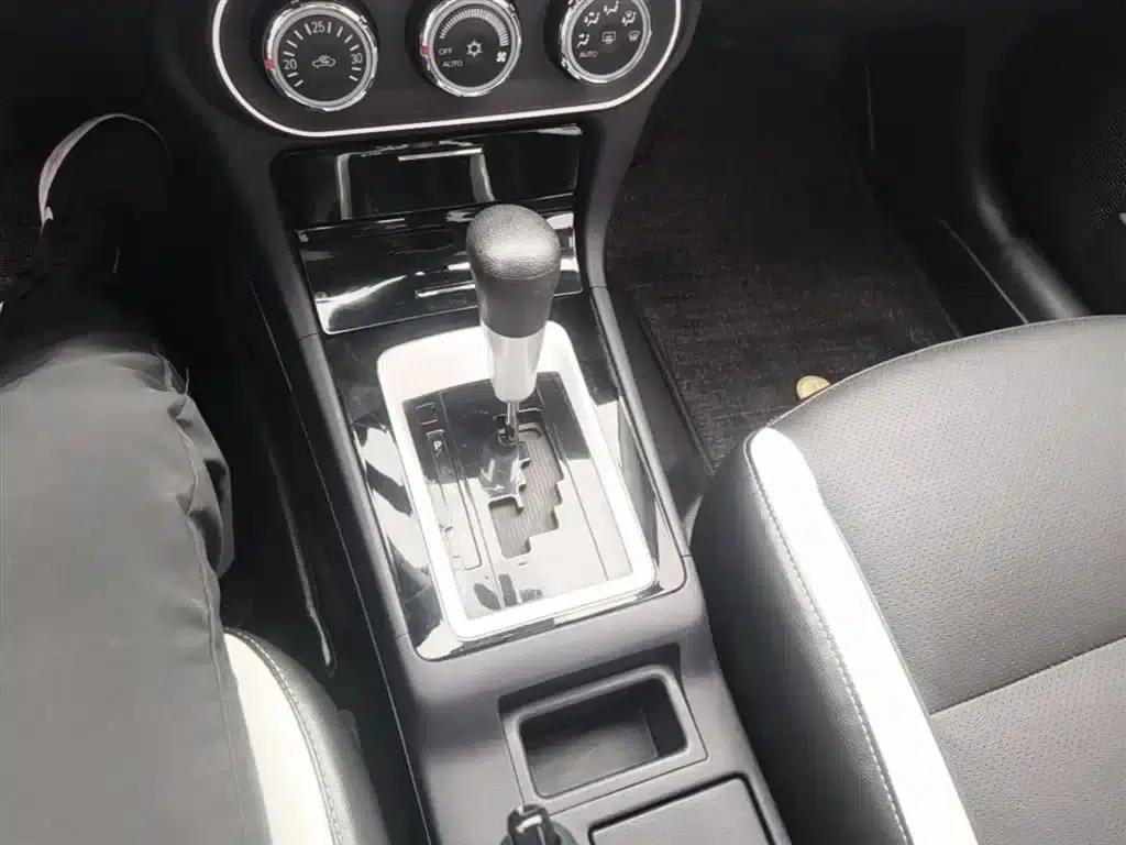 Lancer EX 2016 1.8L CVT Black and White Reissue Edition — миниатюра 14