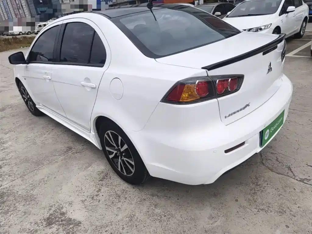 Lancer EX 2016 1.8L CVT Black and White Reissue Edition — миниатюра 5