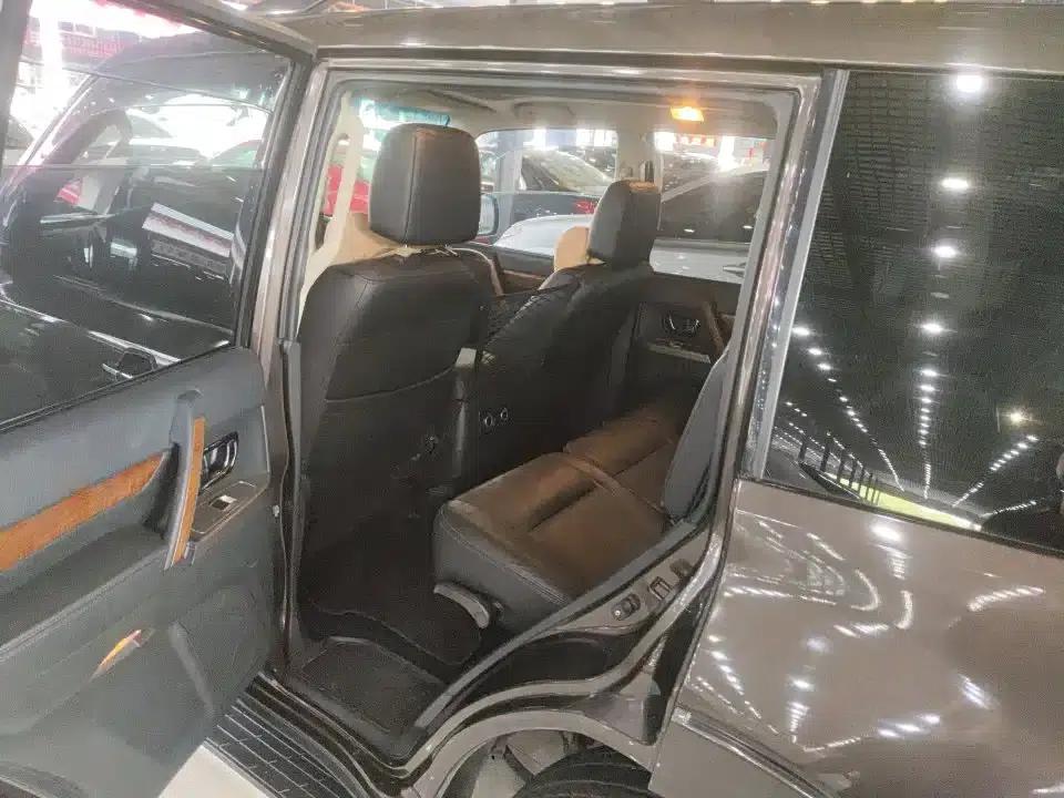 2019 Pajero Imported 3.0L Automatic Premium Edition — миниатюра 5