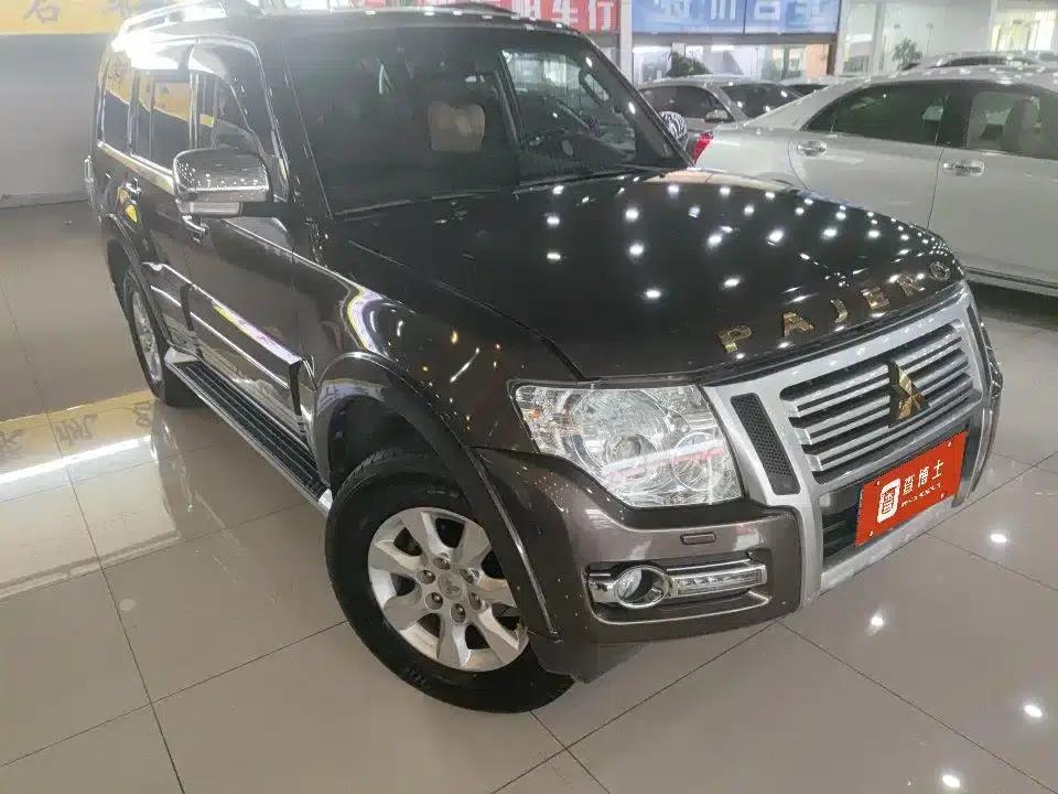 2019 Pajero Imported 3.0L Automatic Premium Edition — миниатюра 7