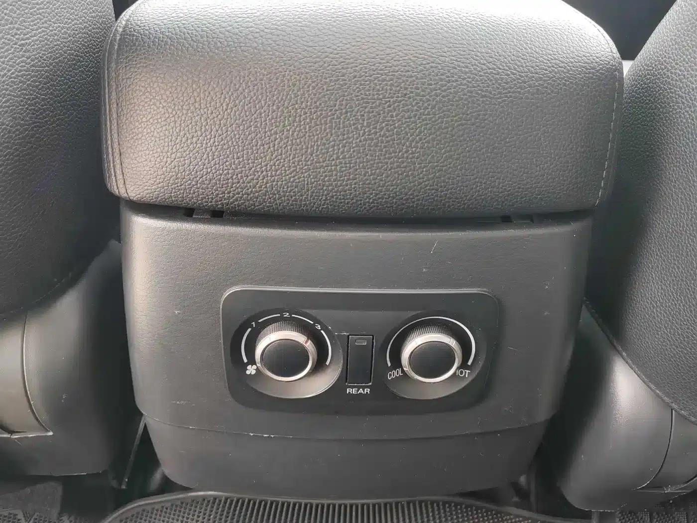 2014 Pajero 3.0L Elite Edition (Imported) — миниатюра 6