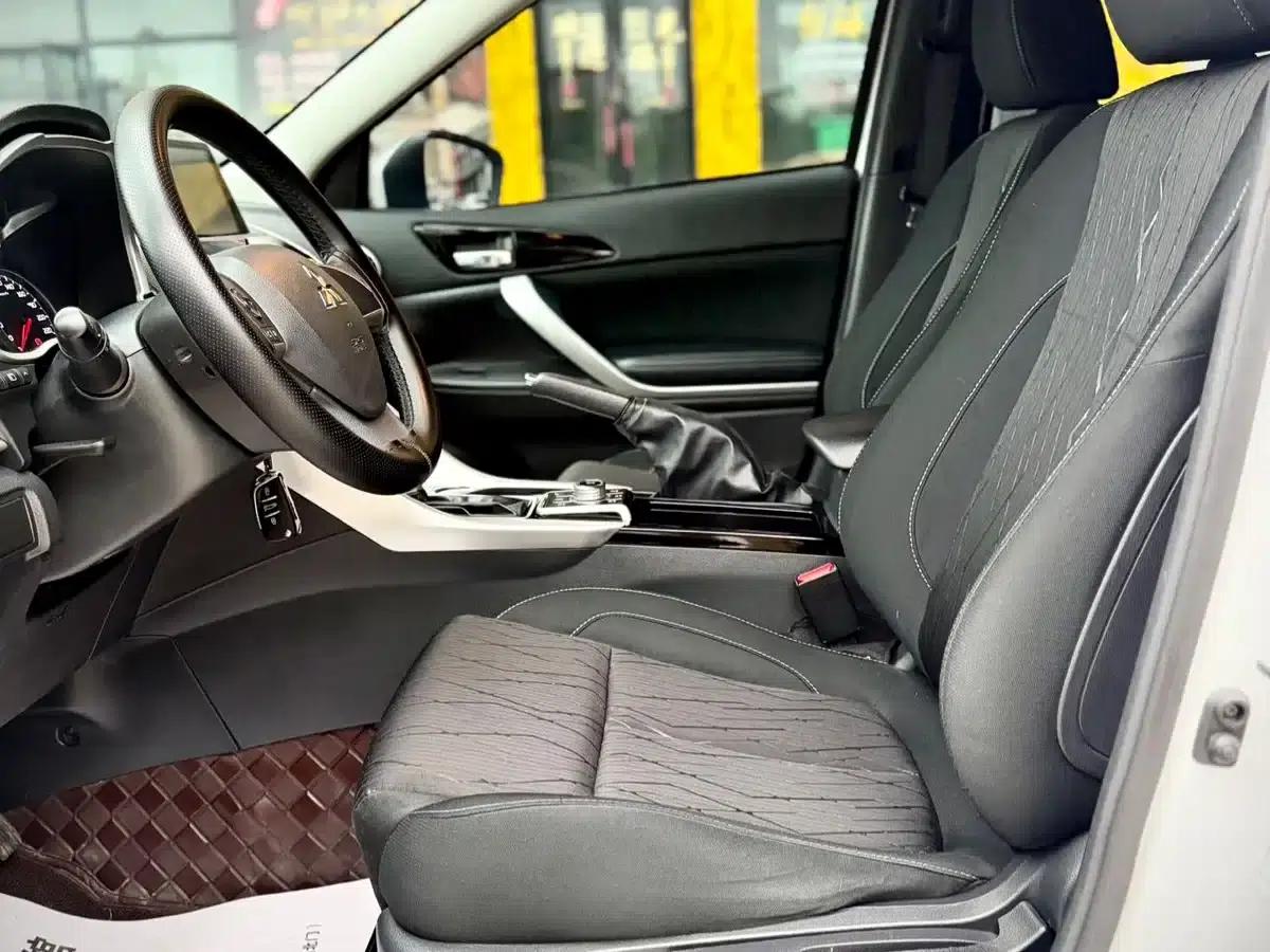 Eclipse Cross 2021 1.5T CVT 2WD Fearless Edition — миниатюра 10