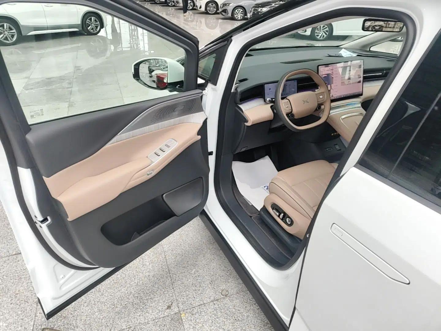 XPeng X9 2026 Model—Range-Extended Version 1602 Ultra — миниатюра 18