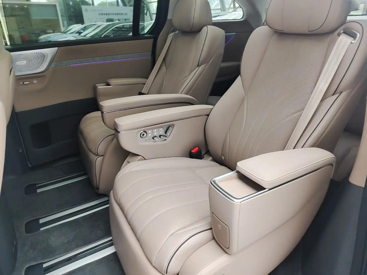 XPeng X9 2026 Model—Range-Extended Version 1602 Ultra — миниатюра 19