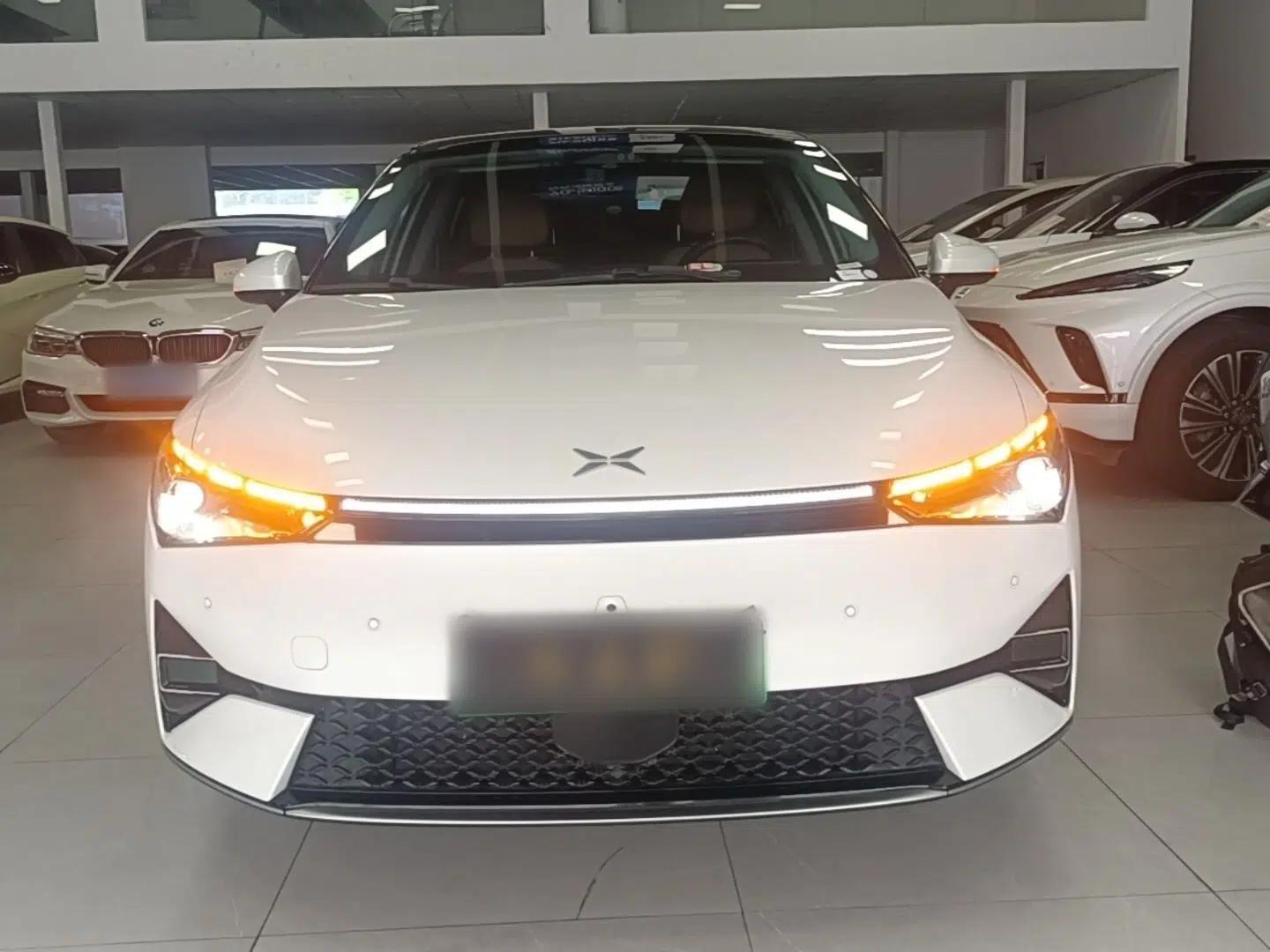 XPeng P5 2021 550P — миниатюра 2