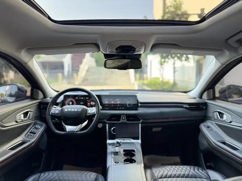 EXEED Lingyun 2023 400T Two-Wheel-Drive Star Prestige Edition — миниатюра 20