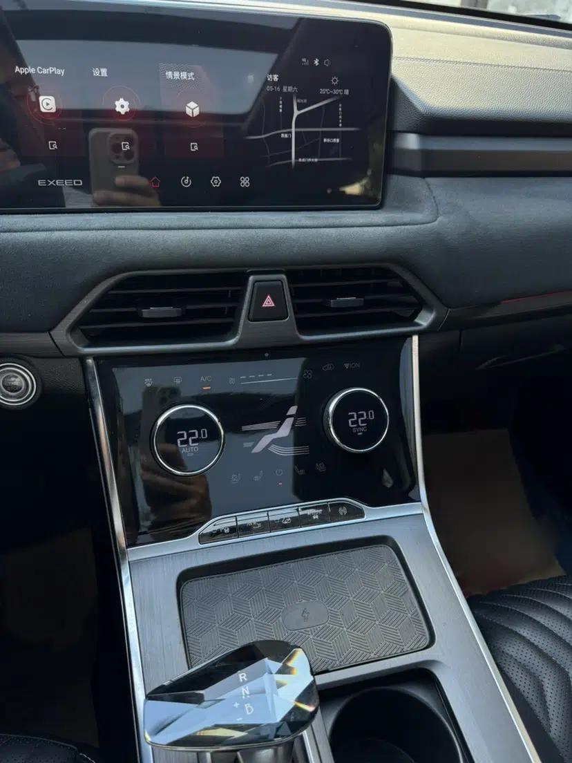 EXEED Lingyun 2023 400T Two-Wheel-Drive Star Prestige Edition — миниатюра 22