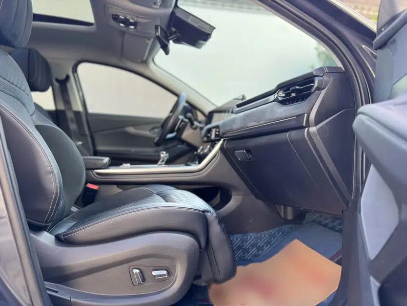 EXEED Lingyun 2023 400T Two-Wheel-Drive Star Prestige Edition — миниатюра 24