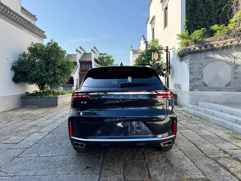 EXEED Lingyun 2023 400T Two-Wheel-Drive Star Prestige Edition — миниатюра 8