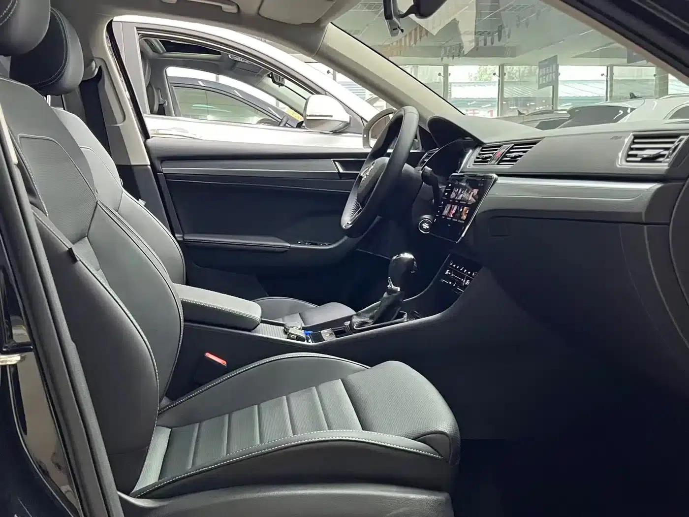 Superb 2024 TSI280 DSG Premium Edition — миниатюра 17