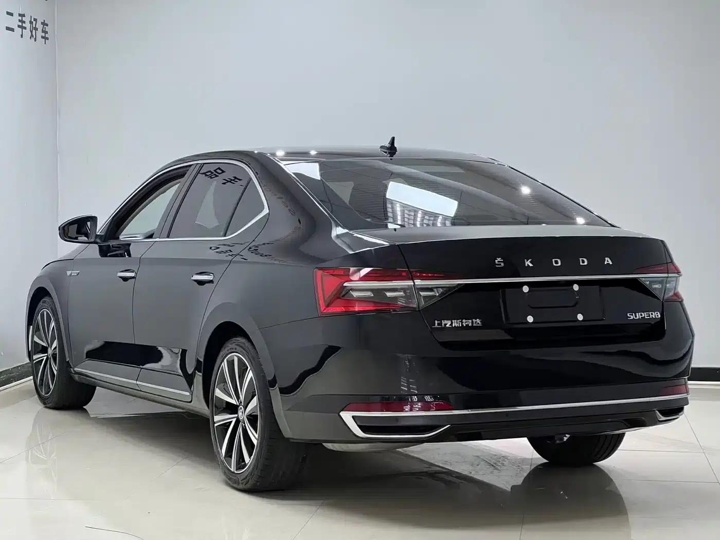 Superb 2024 TSI280 DSG Premium Edition — миниатюра 4