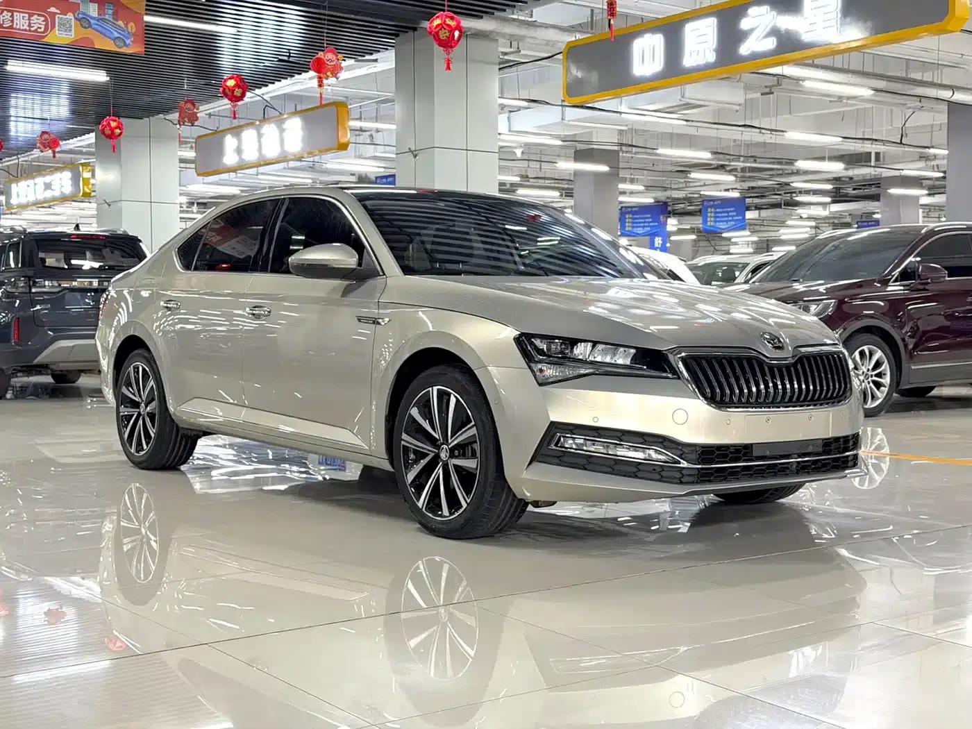 Superb 2022 TSI280 DSG Premium Edition — миниатюра 2