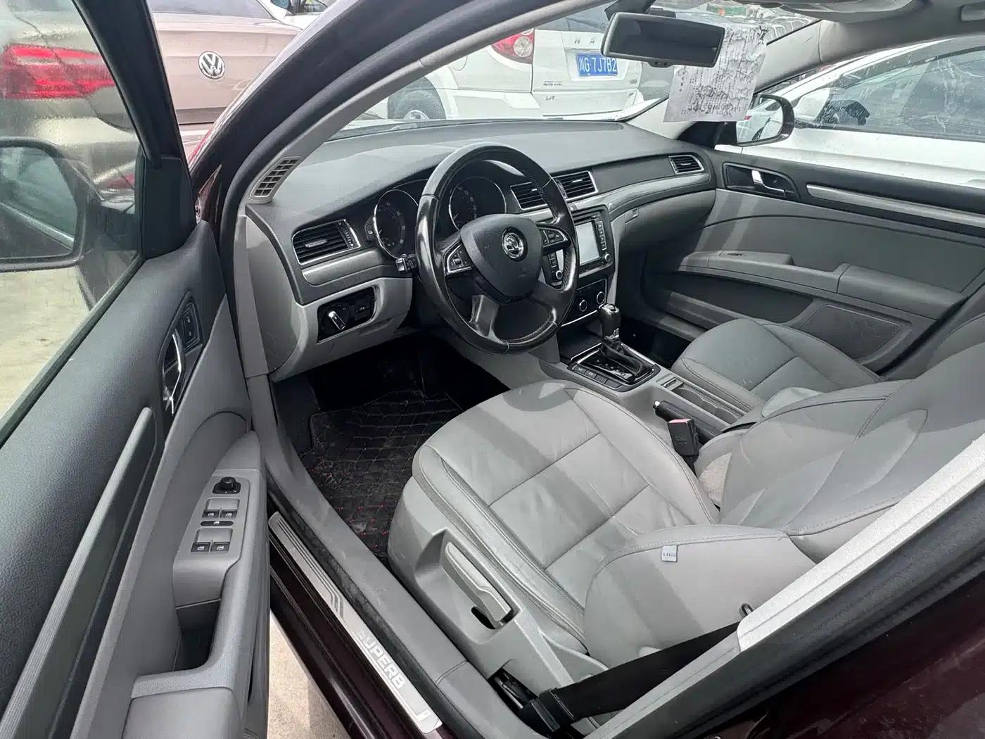 Superb 2013 1.8TSI Automatic Elite Edition — миниатюра 4