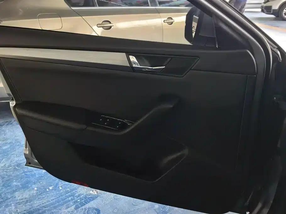 Superb 2018 TSI280 DSG Comfort Edition (National V Emission Standard) — миниатюра 7
