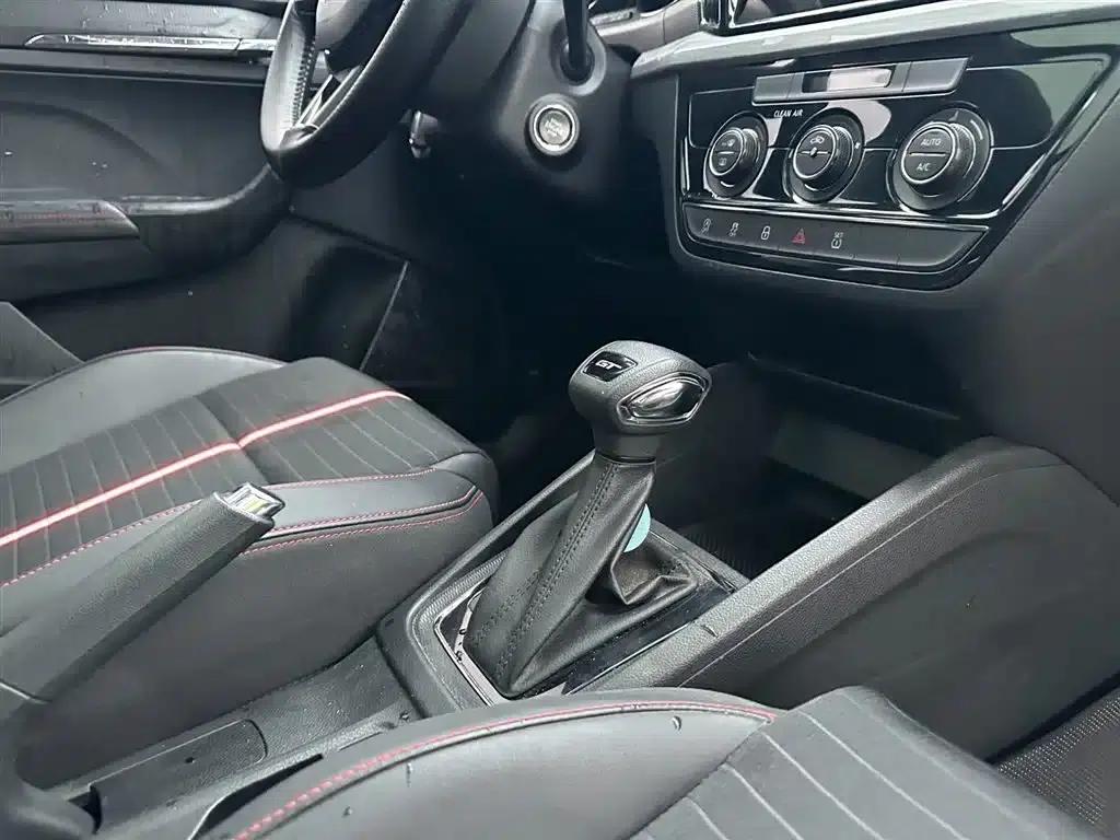 2020 Kamiq Facelift GT 1.5L Automatic Flagship Edition (China VI Emission Standard) — миниатюра 18