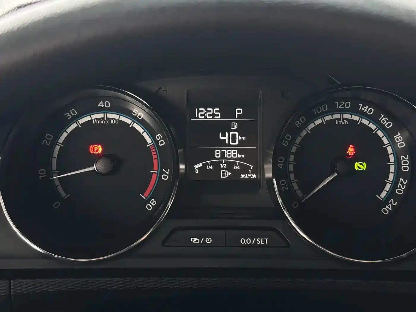 Kamiq 2023 Facelift 1.5L Automatic Comfort Edition — миниатюра 8
