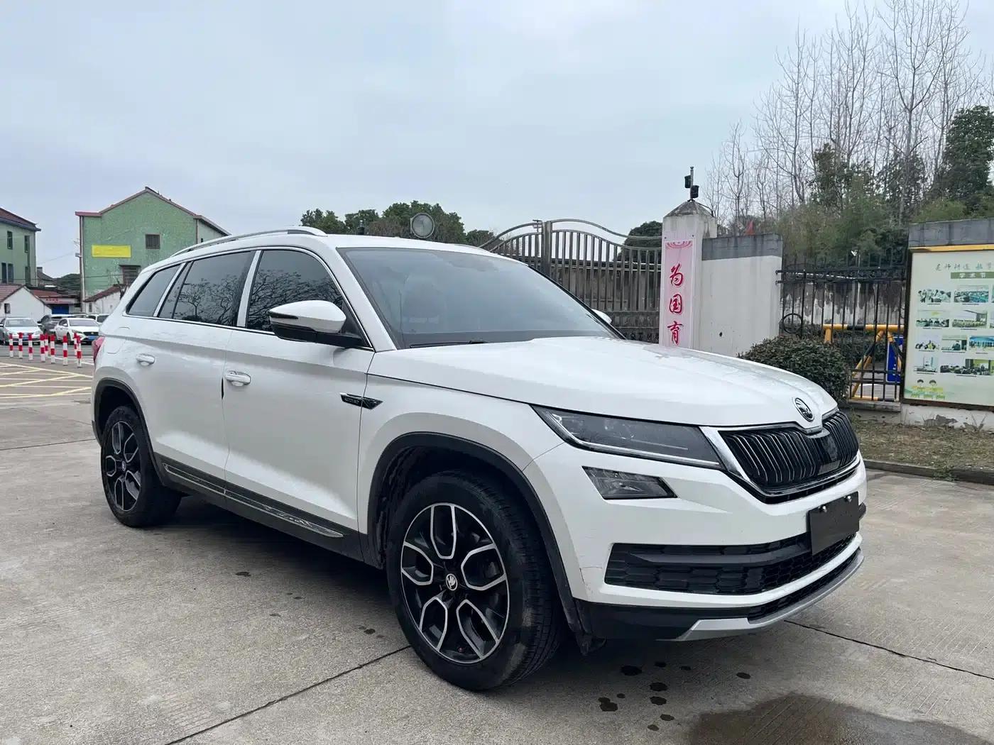2018 Kodiaq TSI330 7-seater 2WD Luxury Edition — миниатюра 3