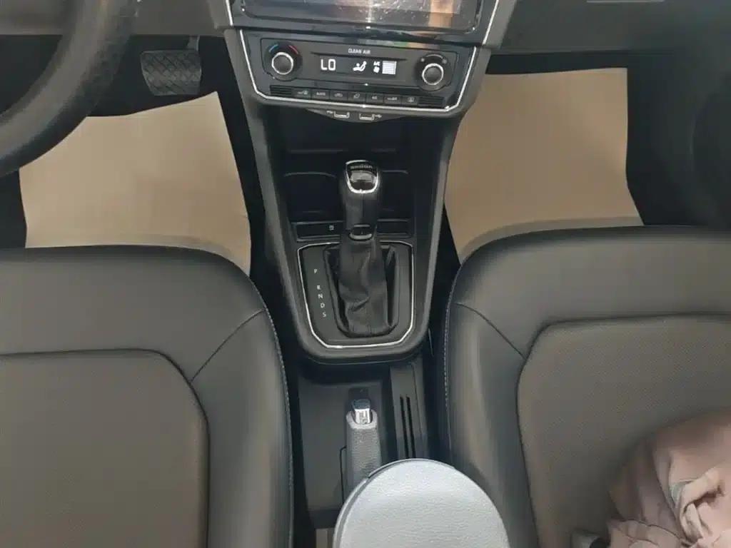 Rapid 2020 1.5L Automatic Comfort Edition — миниатюра 14