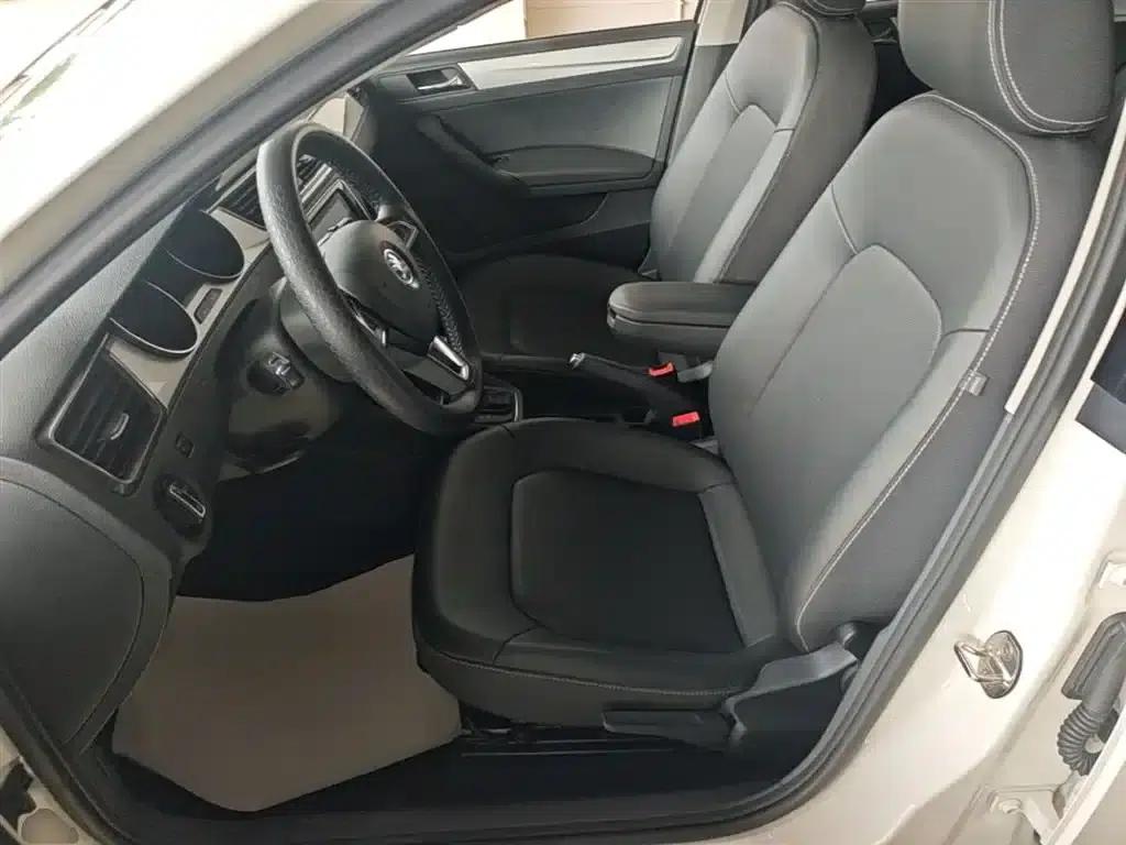 Rapid 2020 1.5L Automatic Comfort Edition — миниатюра 15