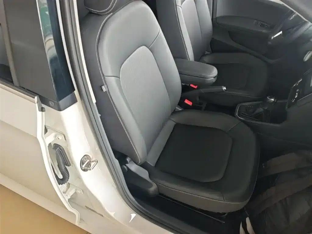 Rapid 2020 1.5L Automatic Comfort Edition — миниатюра 25