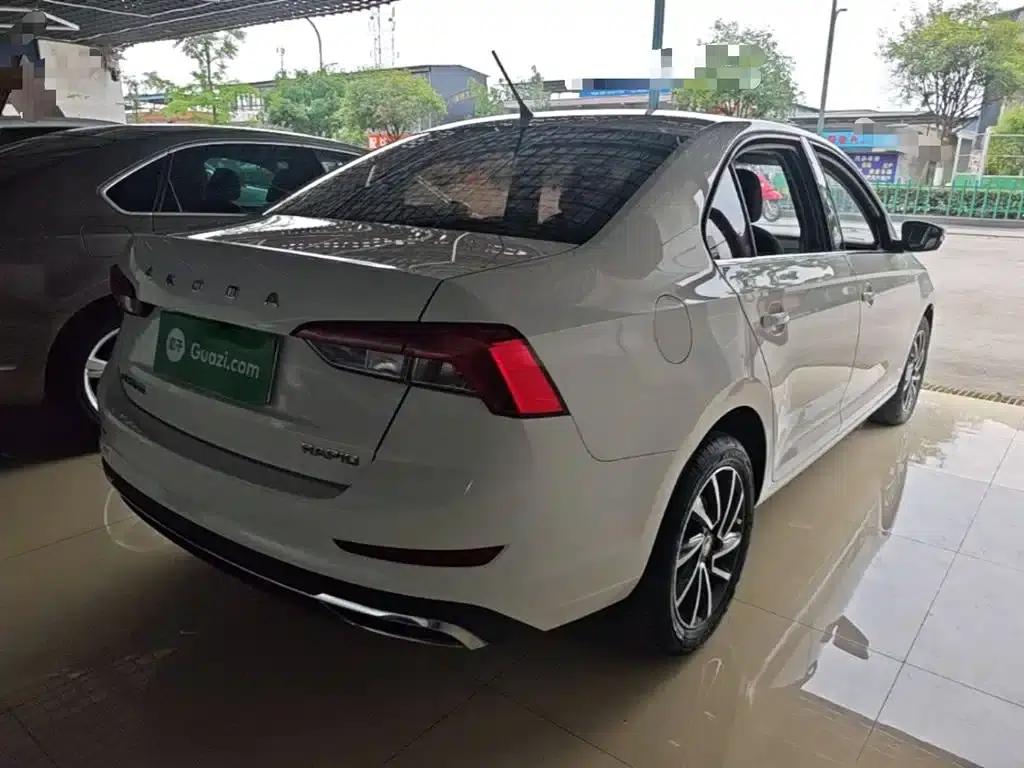 Rapid 2020 1.5L Automatic Comfort Edition — миниатюра 7