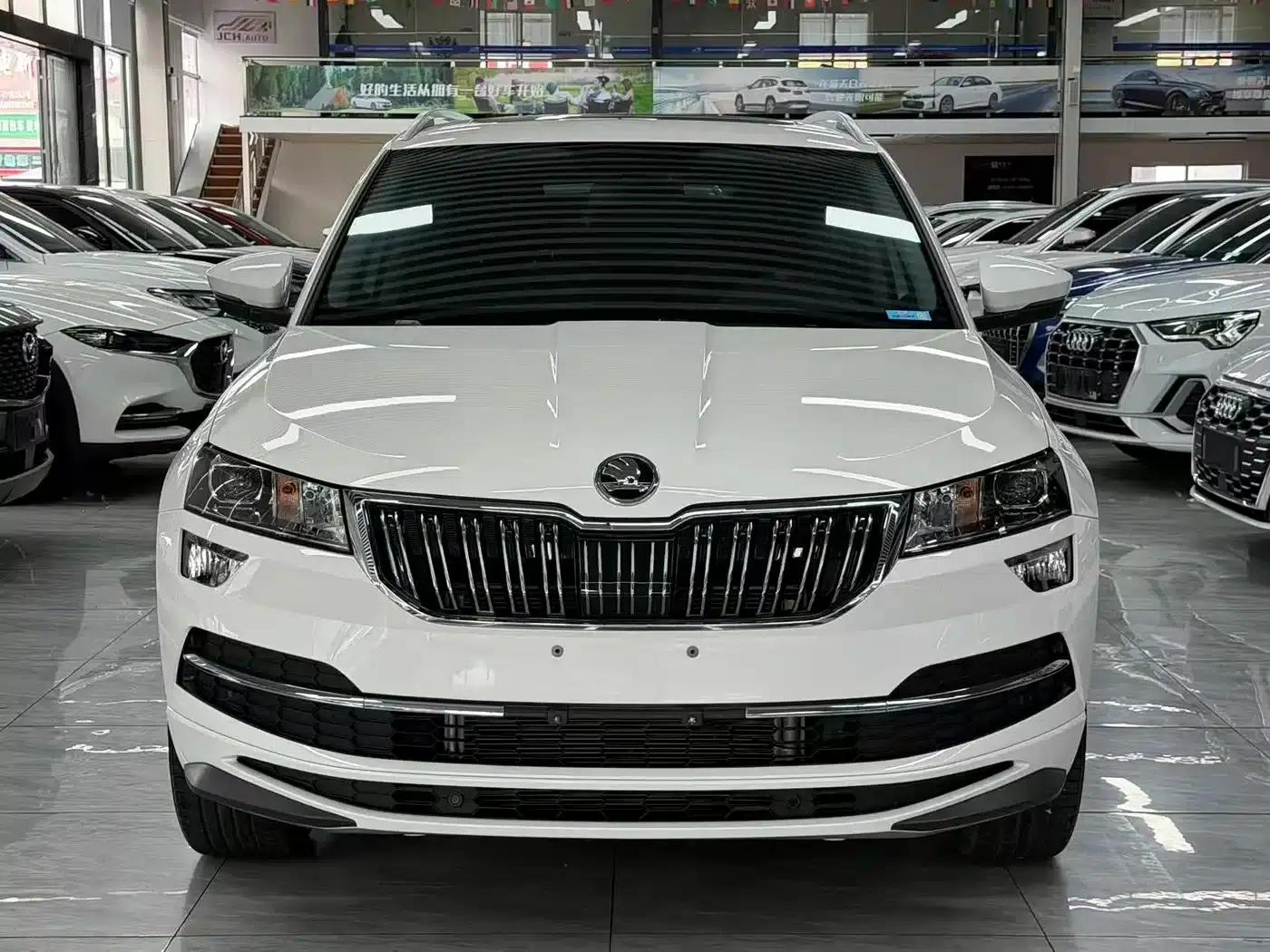 Karoq 2022 TSI280 Luxury Edition — миниатюра 3