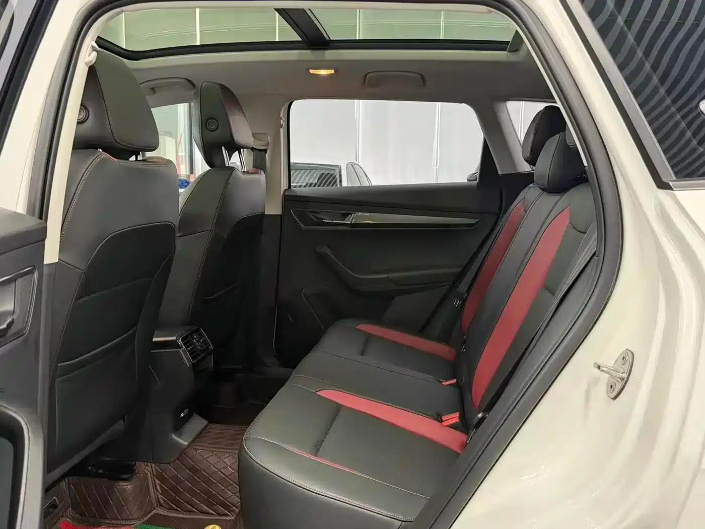 Karoq 2022 TSI280 Luxury Edition — миниатюра 8