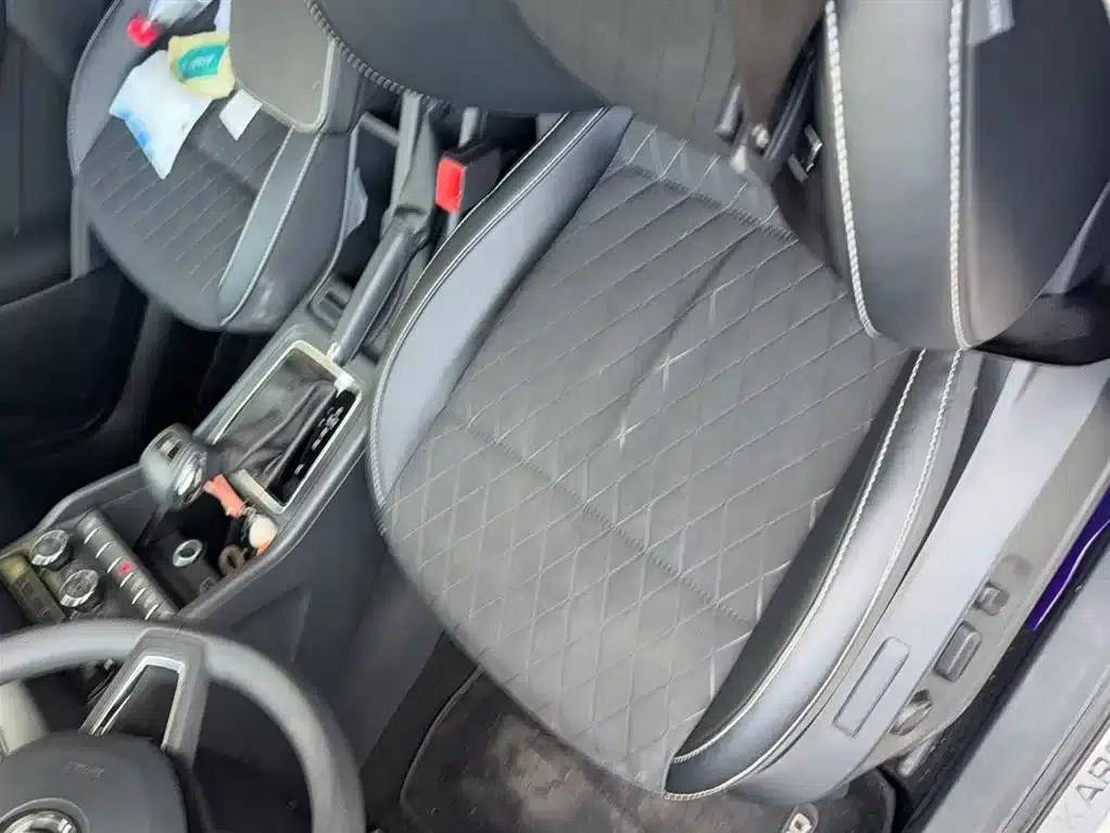 Karoq 2018 TSI280 Premium Edition (National V Emission Standard) — миниатюра 13