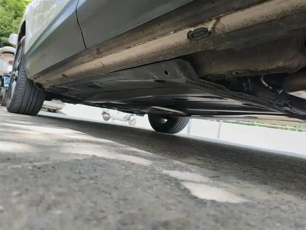 Karoq 2018 TSI280 Premium Edition (National V Emission Standard) — миниатюра 17