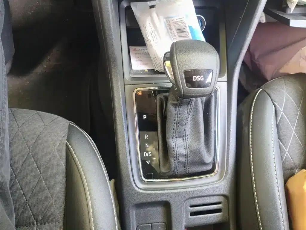 Karoq 2018 TSI280 Premium Edition (National V Emission Standard) — миниатюра 7