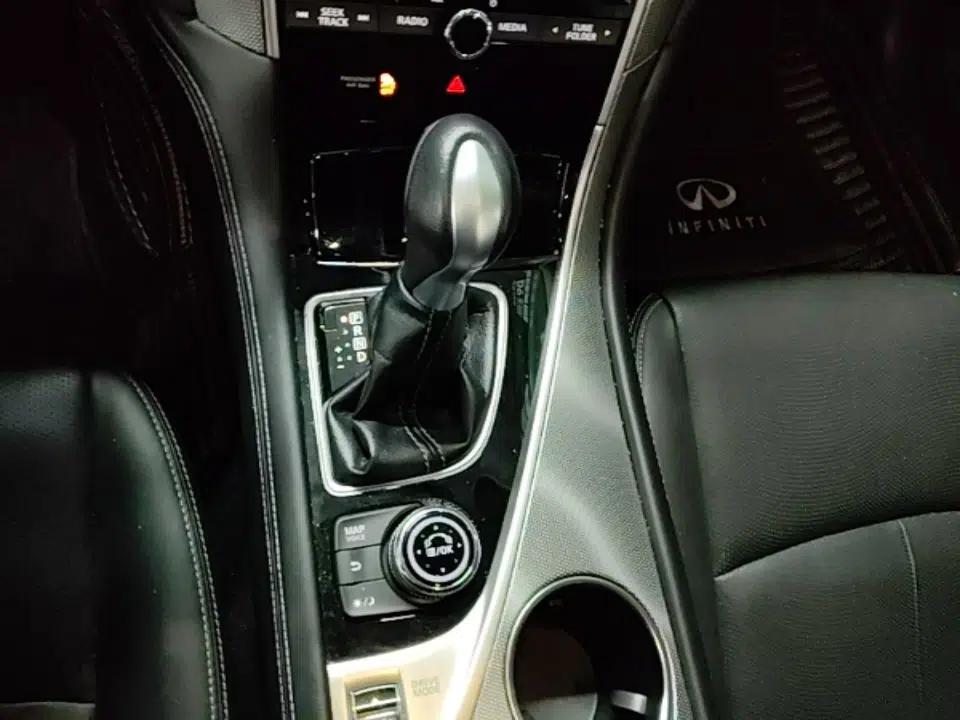 Infiniti Q50L 2016 2.0T Enjoyment Edition — миниатюра 17