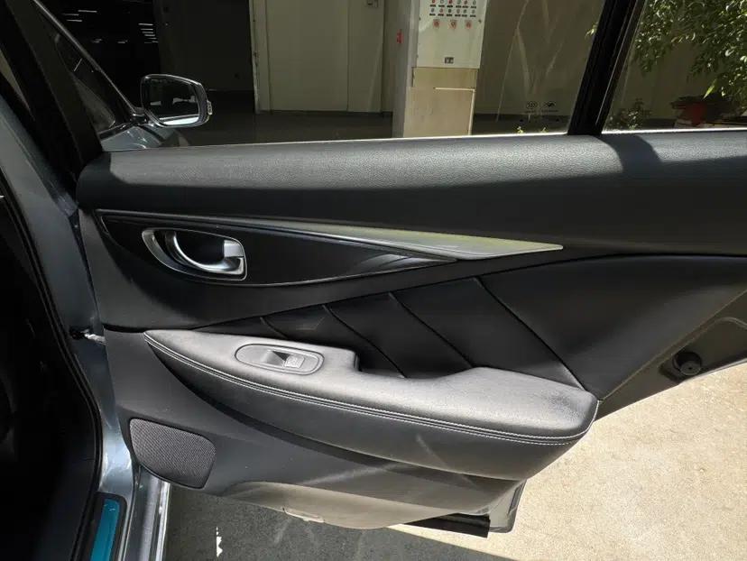 Infiniti Q50L 2016 2.0T Comfort Edition — миниатюра 29